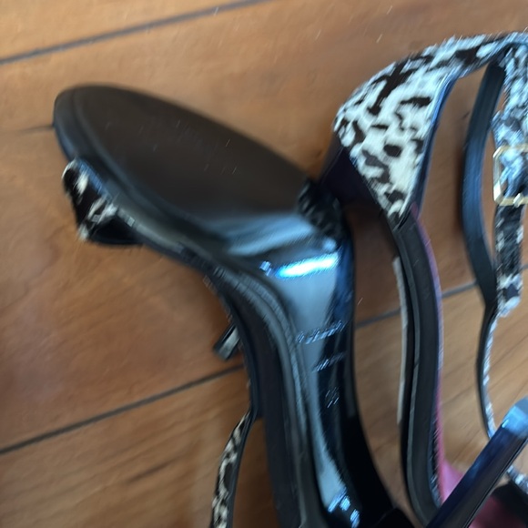 Burberry heels-new and authentic size 36 - Picture 6 of 8